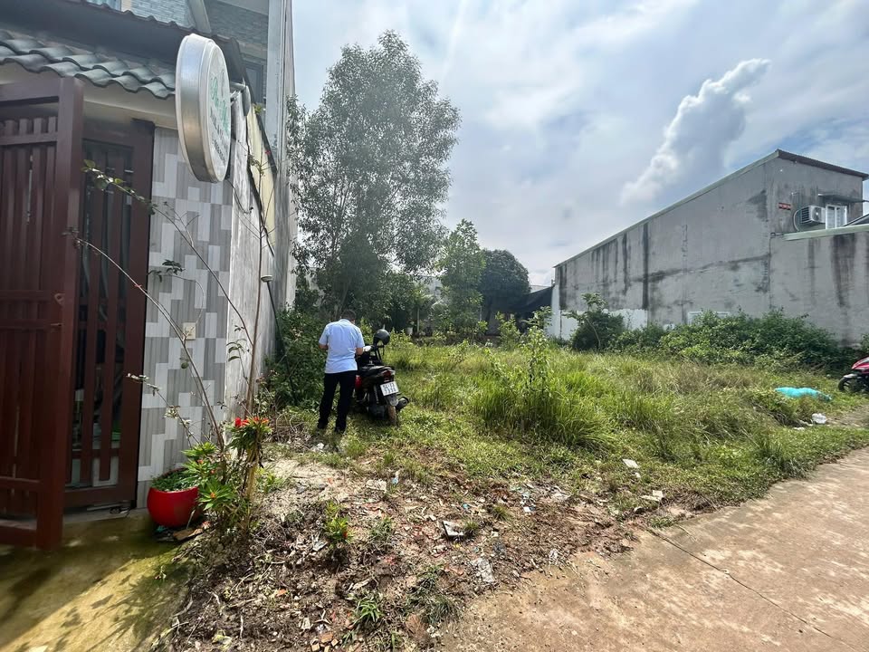 Đất nền An Thạnh, Thuận An 100m² giá 1.7 tỷ - Xây dựng tự do, sổ đỏ chính chủ!