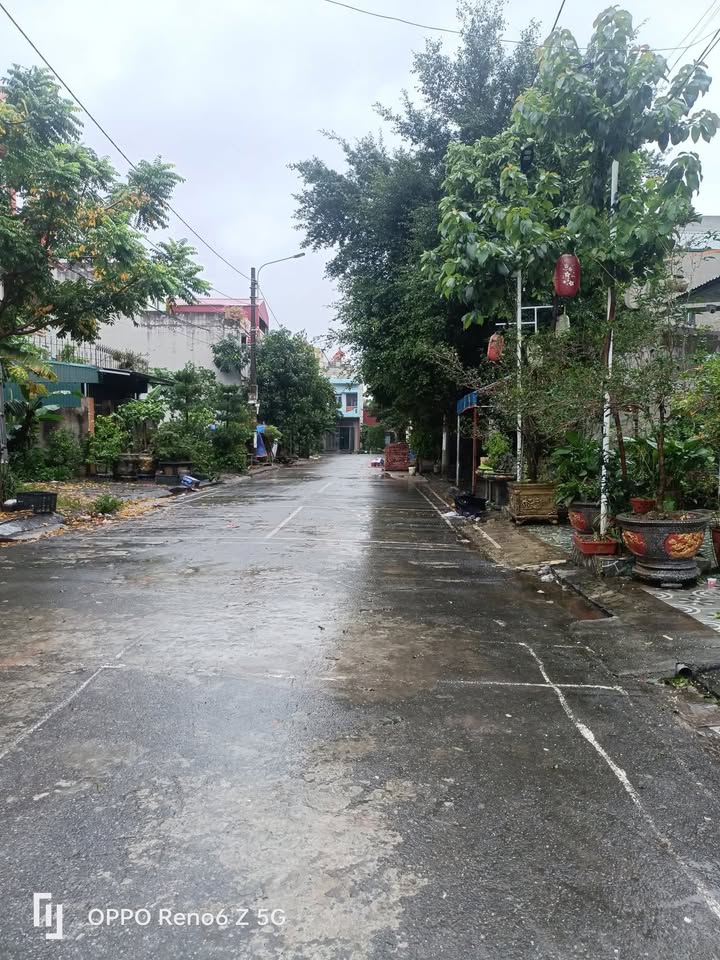 Đất nền Phường Châu Sơn, 92.5m² giá thỏa thuận - Gần chợ, trường học, giao thông thuận lợi!