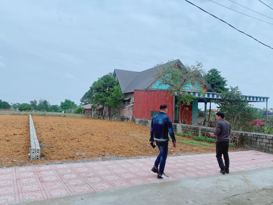 Bán đất thổ cư Thôn 3, xã Phú Cát, Quốc Oai 117m² - Ô tô tránh nhau, giá tốt!