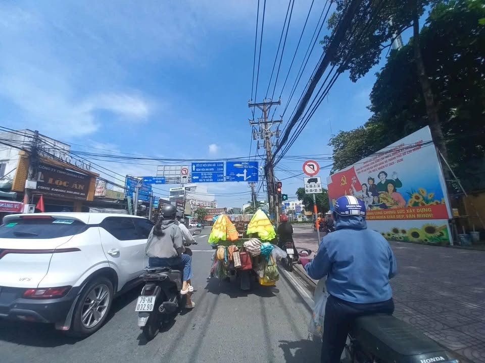 Nhà phố 55m² Hoàng Hữu Nam, Q.9 giá 4.5 tỷ - Sổ hồng chính chủ!