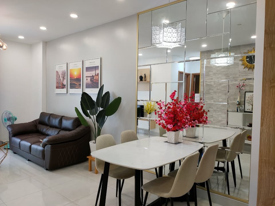 Căn hộ 3PN Tạ Quang Bửu 11 triệu - Không gian sống sang trọng và tiện nghi!