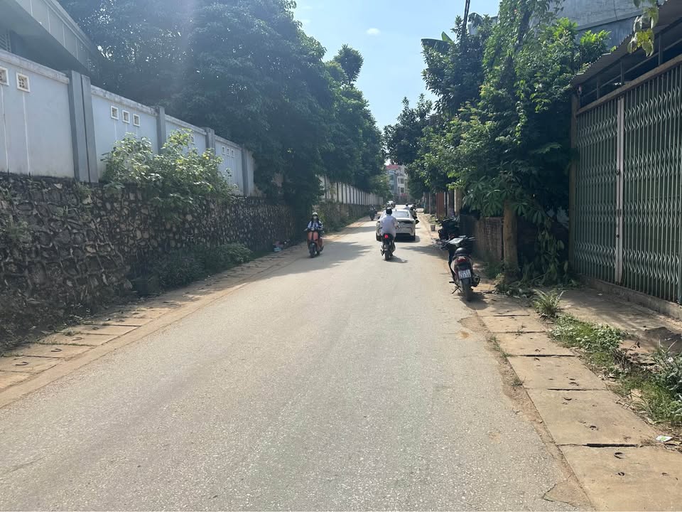 FrontHouse Mặt Đường Chính Hòa Chung 39m² - Tiện Kinh Doanh Và Học Tập!