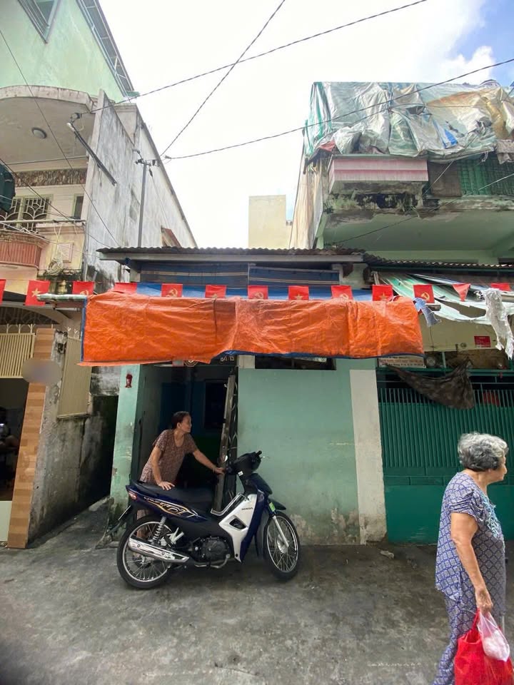 Nhà Hẻm Hoà Hưng, Q10 - 39m² giá 5.85 tỷ - Tiện xây mới!