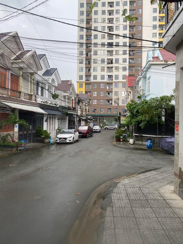 Nhà 2 tầng 69m² tại Đông Hòa, Dĩ An - Giá chỉ 5 tỷ - Hoàn công đầy đủ!