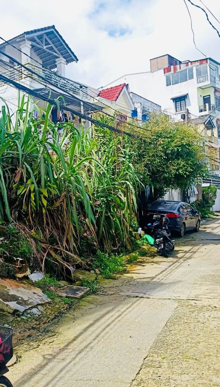 Đất nền Đà Lạt 108m² - Sổ đỏ chính chủ, xây dựng ngay!