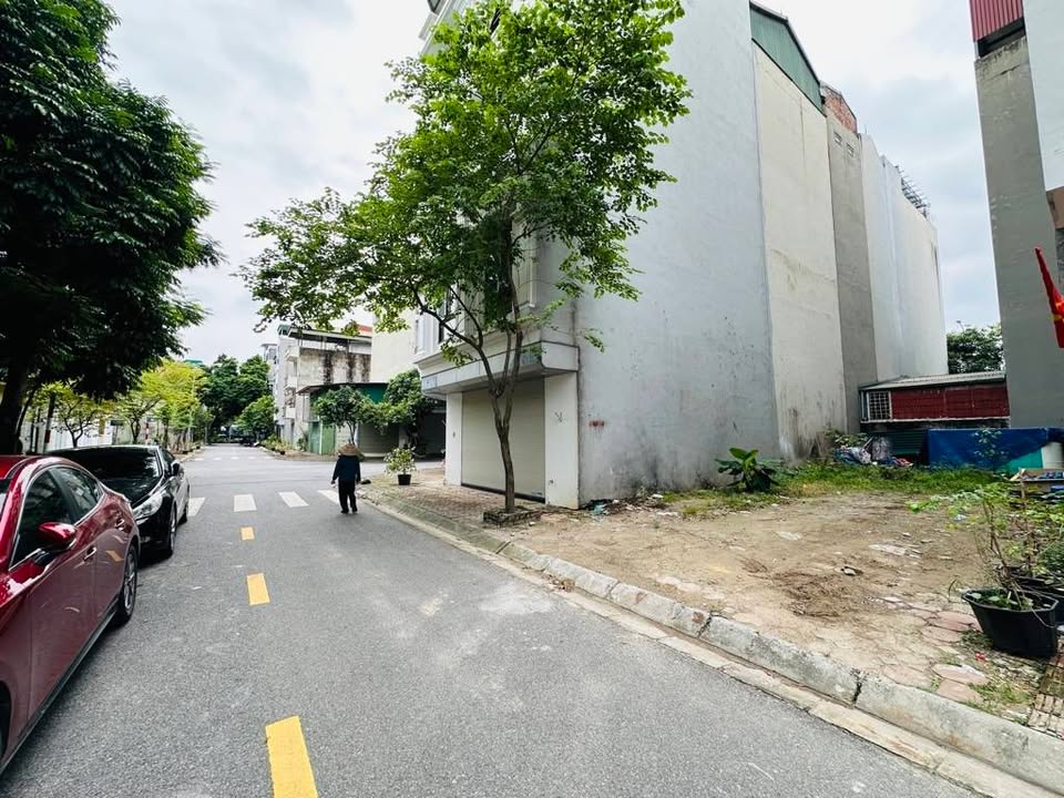 Đất nền Việt Hưng Long Biên 90m² giá 22 tỷ - Đầu tư sinh lời cao!