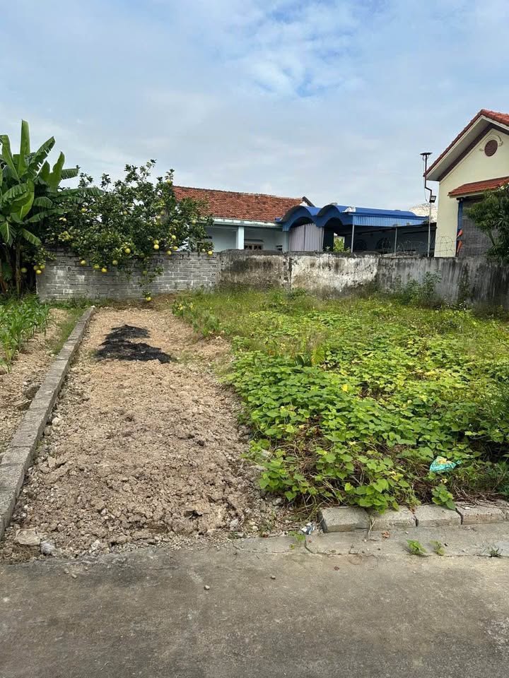 Đất Lại Xuân 70.5m² giá 550 triệu - Ô tô vào tận nơi, tiện ích đầy đủ!