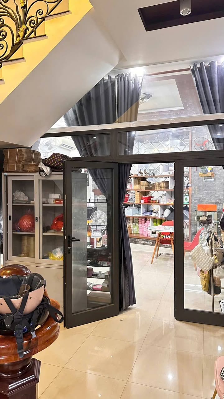 Bán nhà mặt tiền đường Ngô Gia Tự, phường Tấn Tài, 114m² - Giá chỉ 9.5 tỷ!