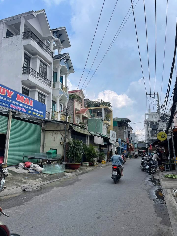 Nhà mặt tiền đường 49, phường Hiệp Bình Chánh, 82m² - Vị trí đẹp, thuận tiện kinh doanh!