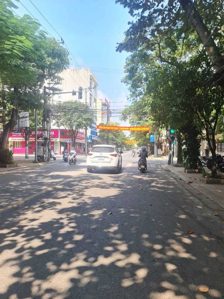 Nhà mặt đường Nguyễn Đức Thuận, Nam Định 64m² giá thỏa thuận - Kinh doanh sinh lời ngay!