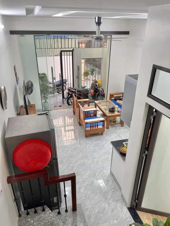 Nhà 2 tầng ngõ Đệ Tứ, phường Thiên Trường, 45m² giá 1.45 tỷ - Giao thông thuận tiện!