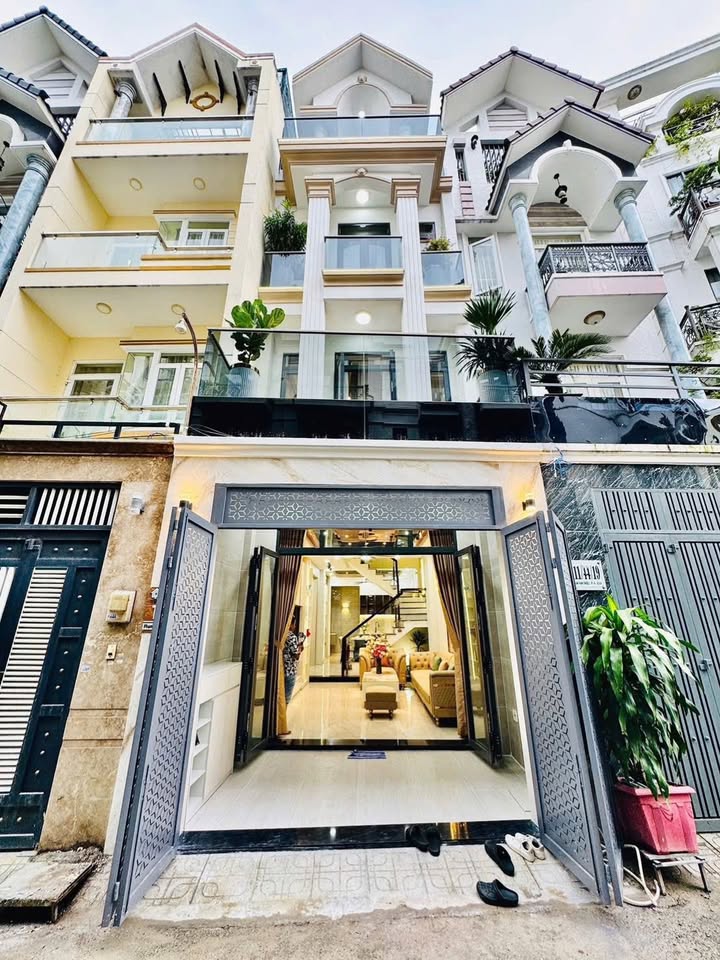 Nhà phố Phạm Văn Chiêu 60m² giá 8.9 tỷ - Nội thất đẹp như hình!