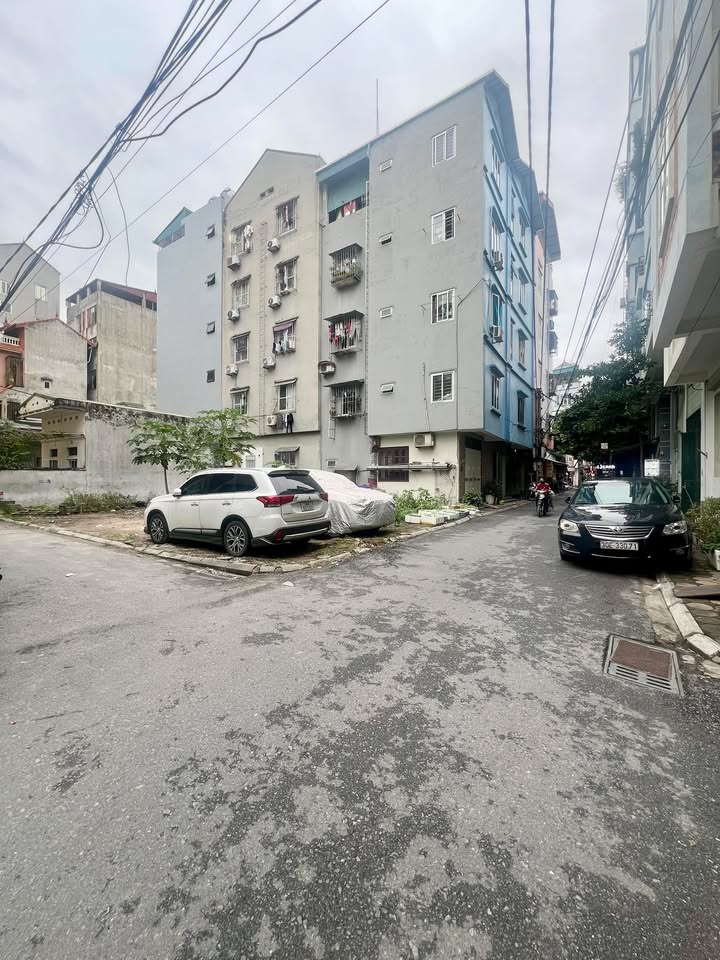 Đất phân lô Học Viện Nông Nghiệp Trâu Quỳ 63m² giá 13 tỷ - Đầu tư sinh lời cao!