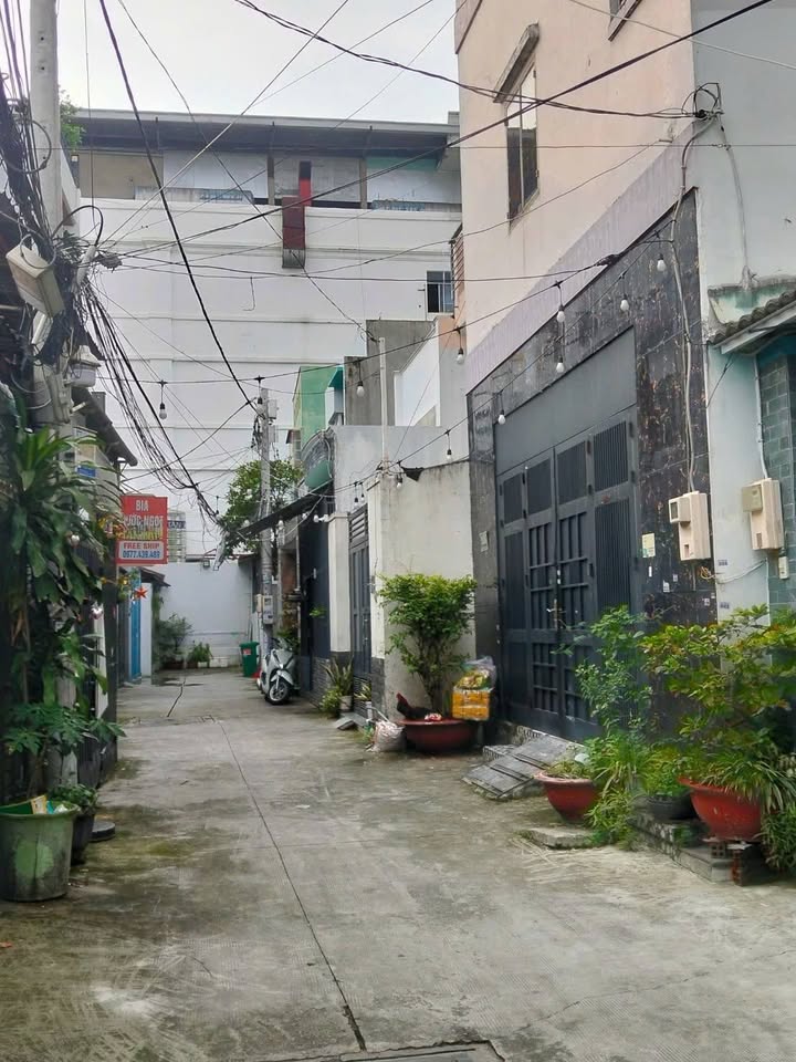 Nhà hẻm 3m Phạm Văn Bạch, Tân Bình 40m² chỉ 4.1 tỷ - Sẵn sàng vào ở!