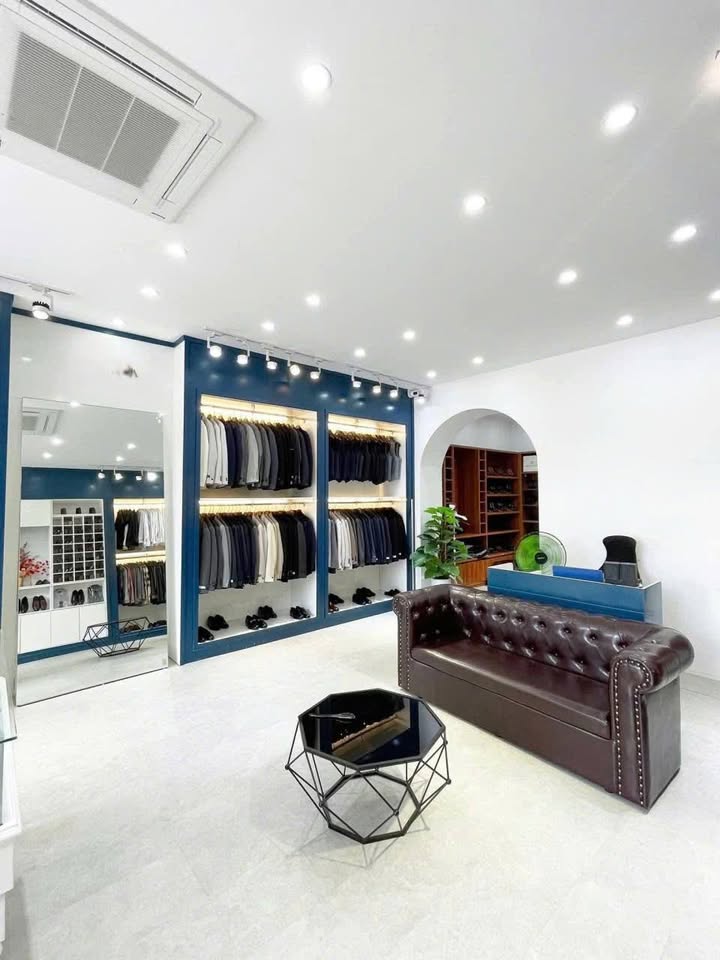 Cho thuê nguyên căn mặt tiền đường Trần Phú, TP. Vinh 105m² - Kinh doanh mọi lĩnh vực!