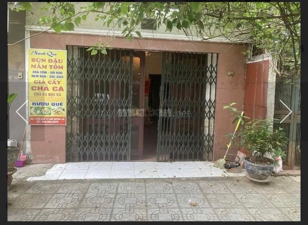 Tập thể tầng 1 Quỳnh Mai 70m² giá thỏa thuận - Kinh doanh sầm uất ngay mặt phố!