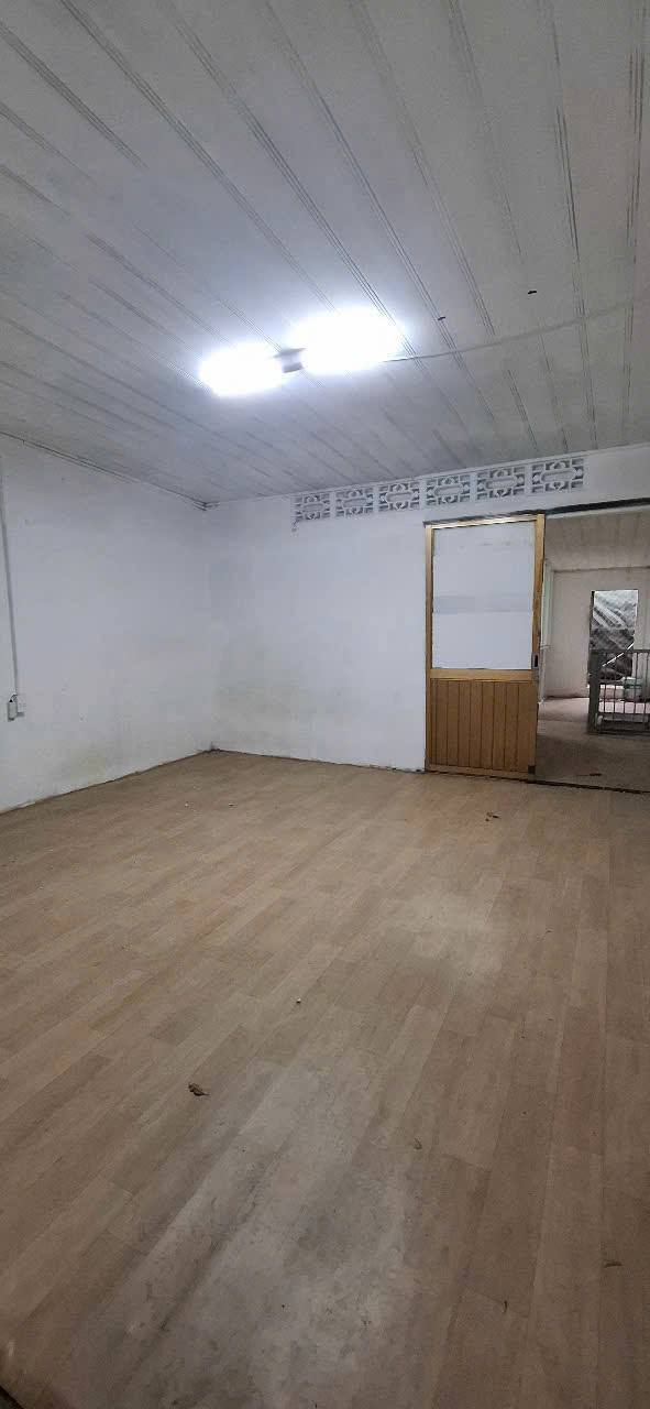 Nhà mặt tiền đường Lê Văn Lương, Quận 7 - 59m² giá 25 triệu - Thích hợp kinh doanh đa ngành nghề!