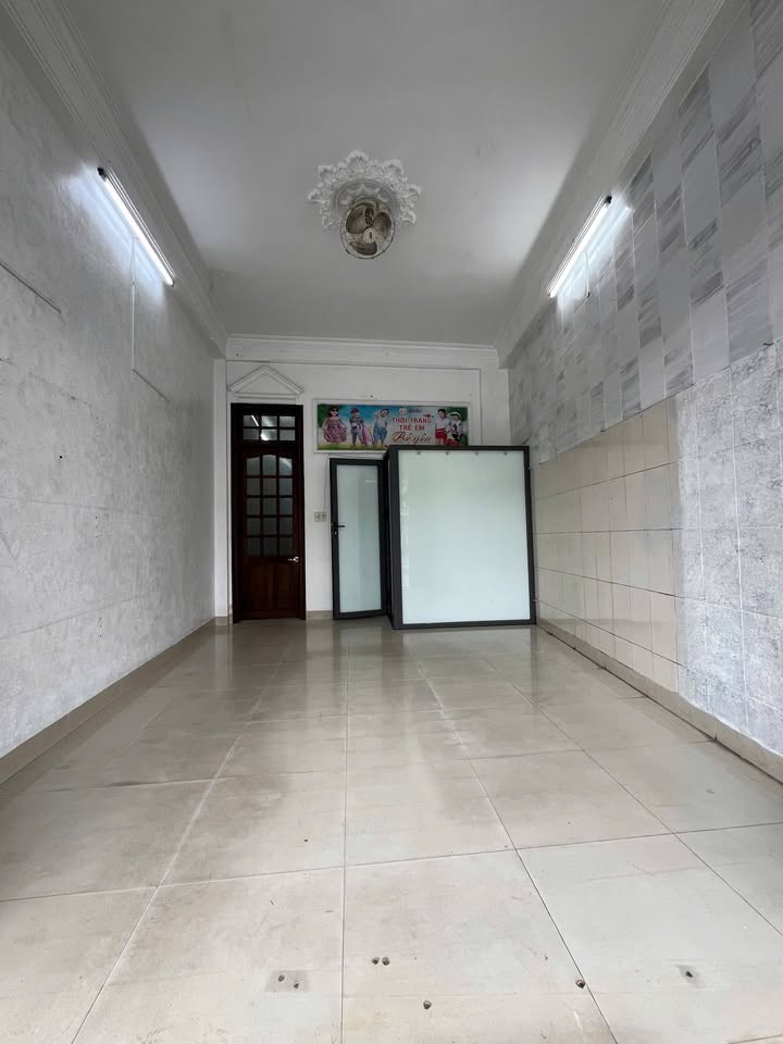 Cho thuê mặt bằng mặt tiền Hùng Vương, TP Huế 24m² - Phù hợp cho kinh doanh đa lĩnh vực!