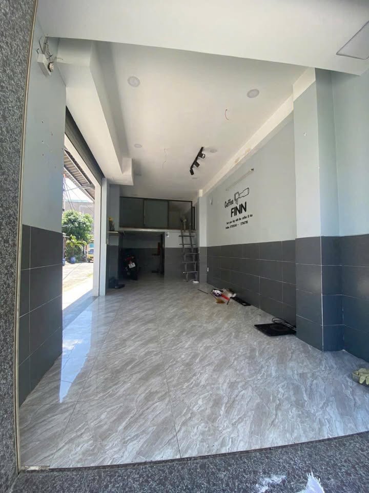 Cho thuê mặt bằng hai mặt tiền quận 12 - Diện tích 44m², giá 7 triệu/tháng - Vị trí đắc địa!