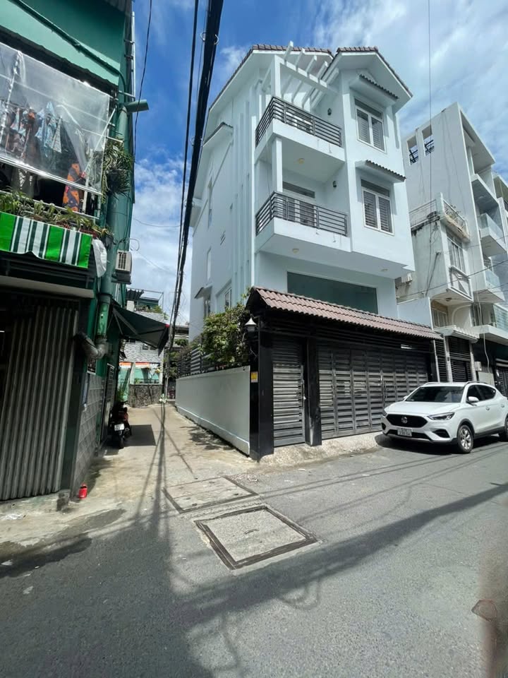 Nhà góc 2 mặt tiền hẻm Đoàn Thị Điểm, quận Phú Nhuận 104m² giá 30 triệu - Phù hợp làm văn phòng và ở gia đình