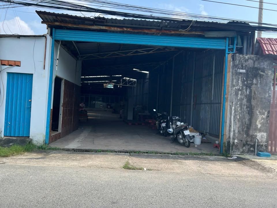 Kho cho thuê Hiệp Thành 400m² giá 16.5 triệu - Gần công viên nước Thành Lễ!