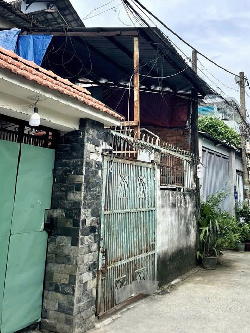 Nhà trọ 4 phòng SHR 101m² Đường Số 16 Thủ Đức - Giá chỉ 7.35 tỷ VND!