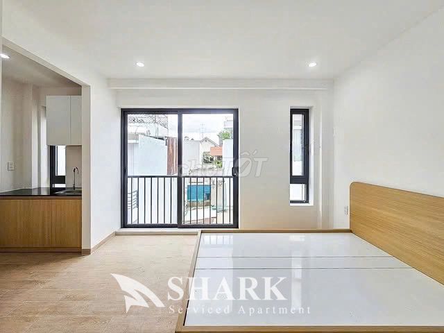 Cho thuê phòng ban công 35m² tại Phan Văn Trị, Bình Thạnh chỉ 6.4 triệu - Full nội thất hiện đại!