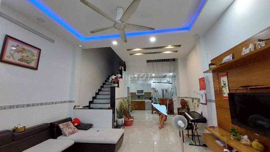 Nhà nguyên căn Hiệp Bình, Thủ Đức 64m² giá 15 triệu - Full nội thất cao cấp
