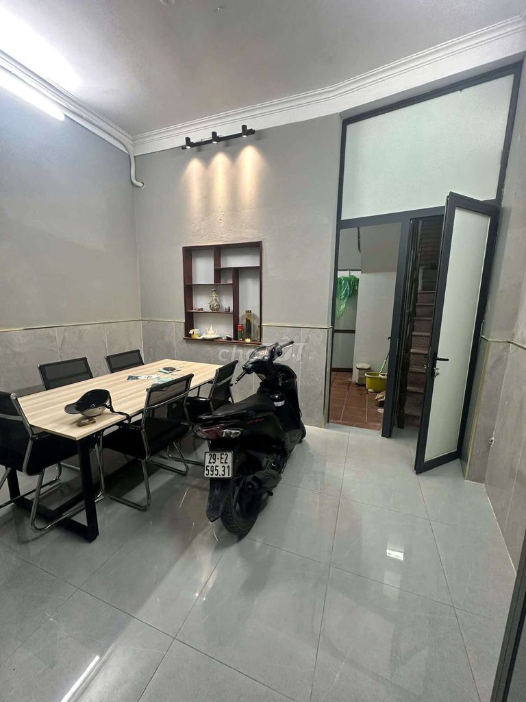 Nhà đẹp trung tâm Ba Đình 27m² giá 8.8 tỷ - Vài bước ra phố lớn!