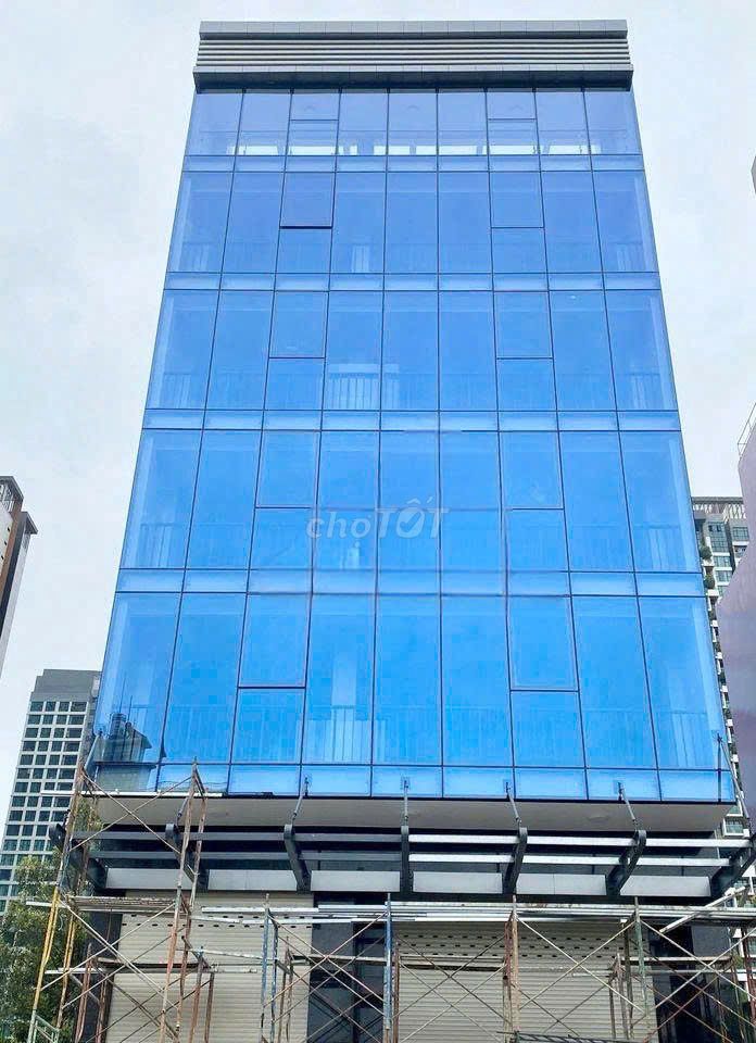 Nhà cho thuê mặt tiền Hoàng Việt, P.4, Tân Bình - Diện tích 200m² chỉ 50 triệu/tháng!