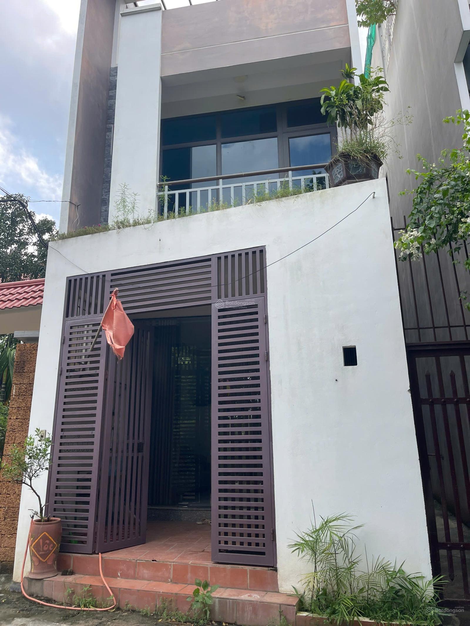 Cho thuê nhà nguyên căn Thanh Trì 80m² giá 10 triệu - Không gian thoáng mát, view hồ tuyệt đẹp!