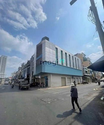 Cửa hàng cho thuê góc 2 mặt tiền Nguyễn Thái Học, Quận 1 - Diện tích 480m², giá 110 triệu!