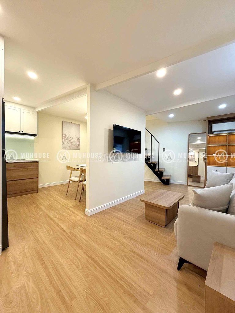 Căn hộ dịch vụ 2 phòng ngủ đường Cộng Hòa 50m² giá 9.5 triệu - Không gian rộng rãi, full nội thất!