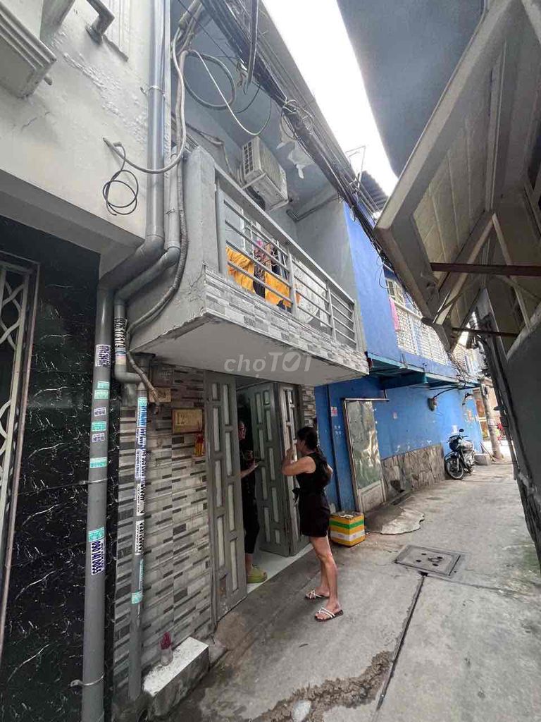 Nhà bán đường Tám Danh, P. Chánh Hưng, Q. 8 - Diện tích 18m², giá 2.58 tỷ - Sổ hồng riêng!