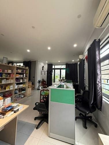 Nhà đẹp Bà Hom Quận 6 108m² giá 10.1 tỷ - Thông ra Phố Ẩm Thực
