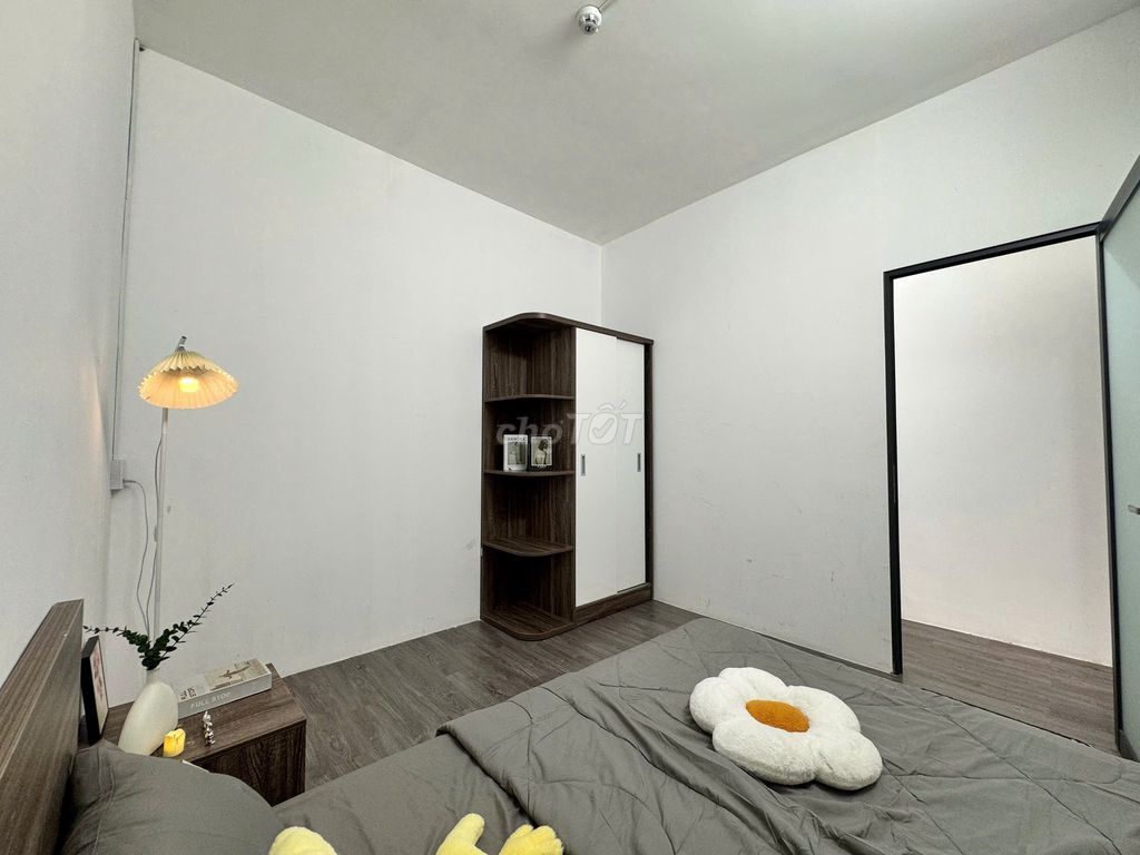Căn hộ cho thuê 2 phòng ngủ 70m² giá 10 triệu - Không gian thoáng mát tại quận 3!