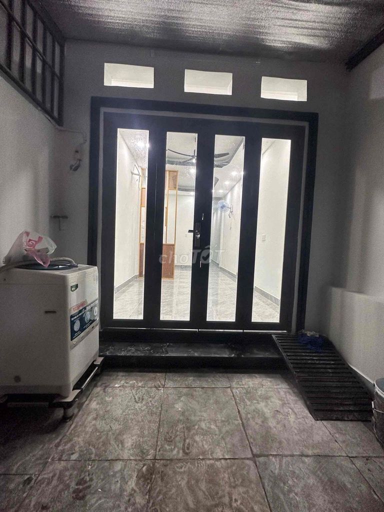 Nhà nguyên căn 2 phòng ngủ tại đường Xô Viết Nghệ Tĩnh, Bình Thạnh - Giá 11 triệu, tiện ích đầy đủ!