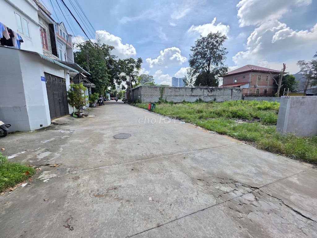 Đất đẹp mặt tiền Hai Bà Trưng gần BigC GO, p. Đông Hòa, Dĩ An - Giá chỉ 4.45 tỷ!