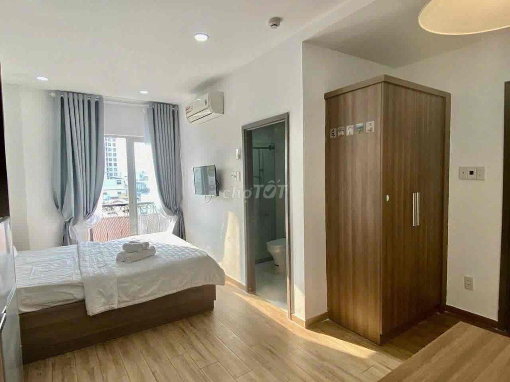 Phòng cho thuê Hoàng Hoa Thám 30m² giá 5.6 triệu - Full nội thất, cửa sổ thoáng mát!