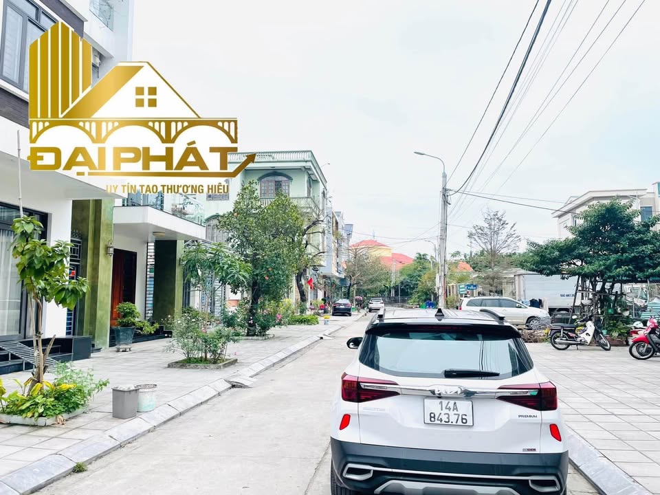Đất nền tại phố Tháng 8, Móng Cái 71m² - Vị trí đẹp, giá thỏa thuận!