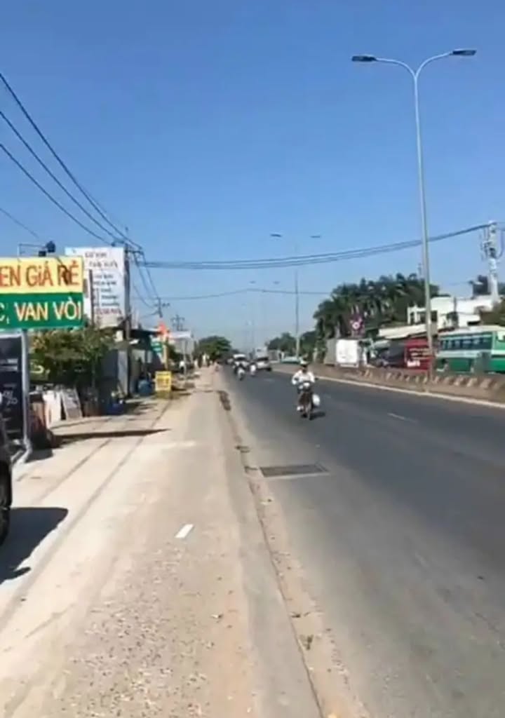 Đất mặt tiền Quốc lộ 22 xã Tân Hiệp, huyện Hóc Môn 1,6 hecta giá 80 tỷ - Cơ hội đầu tư hấp dẫn!