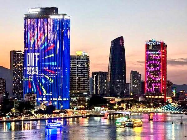 Nhà mặt tiền Nguyễn Đức Cảnh, Hải Châu 58m² giá 5,4 tỷ - Đầu tư sinh lời ổn định!