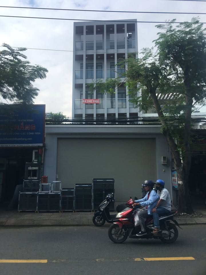 Cho thuê tòa nhà mặt tiền 8x30m Tỉnh Lộ 10, Bình Tân - Vị trí đắc địa cho mọi loại hình kinh doanh