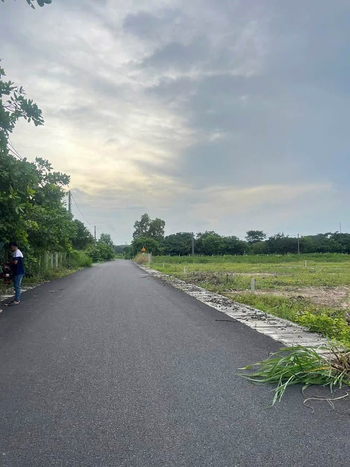 Đất Phước Tân - Xuyên Mộc 320m² giá 1 tỷ - Lô góc 2 mặt tiền thuận lợi!