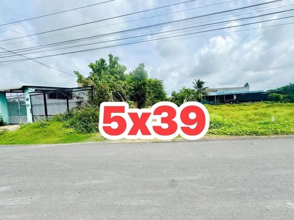 Nhà mặt tiền đường Út An, thị trấn Đức Hòa, 195m² giá 1.95 tỷ - Đầu tư sinh lời tuyệt vời!