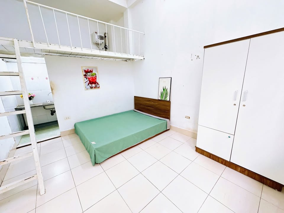 Phòng cho thuê 304 Hồ Tùng Mậu 25m² - Đủ đồ, gác xép tiện nghi!