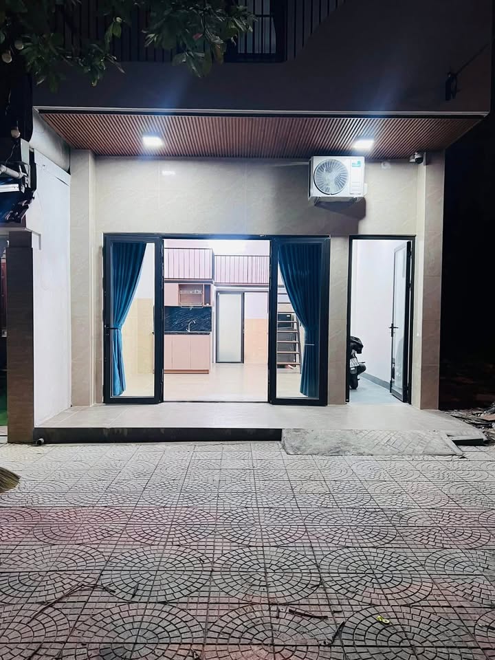 Phòng cho thuê mặt tiền đường Nguyễn Hiến Lê, Hòa Xuân 30m² - Full nội thất, kinh doanh thuận lợi!