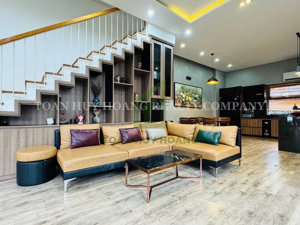 Villa cho thuê gần cầu Thuận Phước Đà Nẵng 180m² - Hồ bơi riêng, nội thất cao cấp!