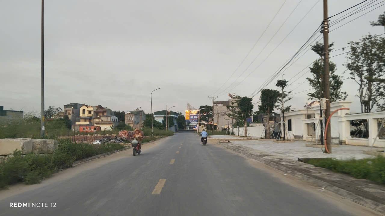 Đất nền Quảng Thịnh 100m² giá chỉ 900 triệu - Cơ hội đầu tư hấp dẫn!