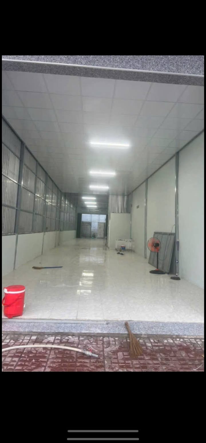 Nhà tiền chế kiên cố 82.5m² Đinh Tiên Hoàng, Cà Mau - Giá chỉ 4 tỷ!